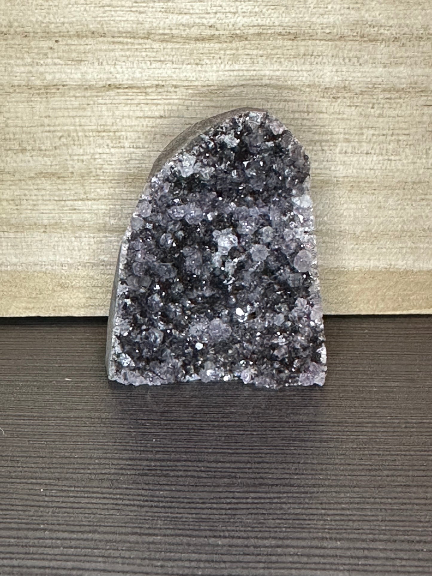 sugary(druzy) amethyst cut base (small)