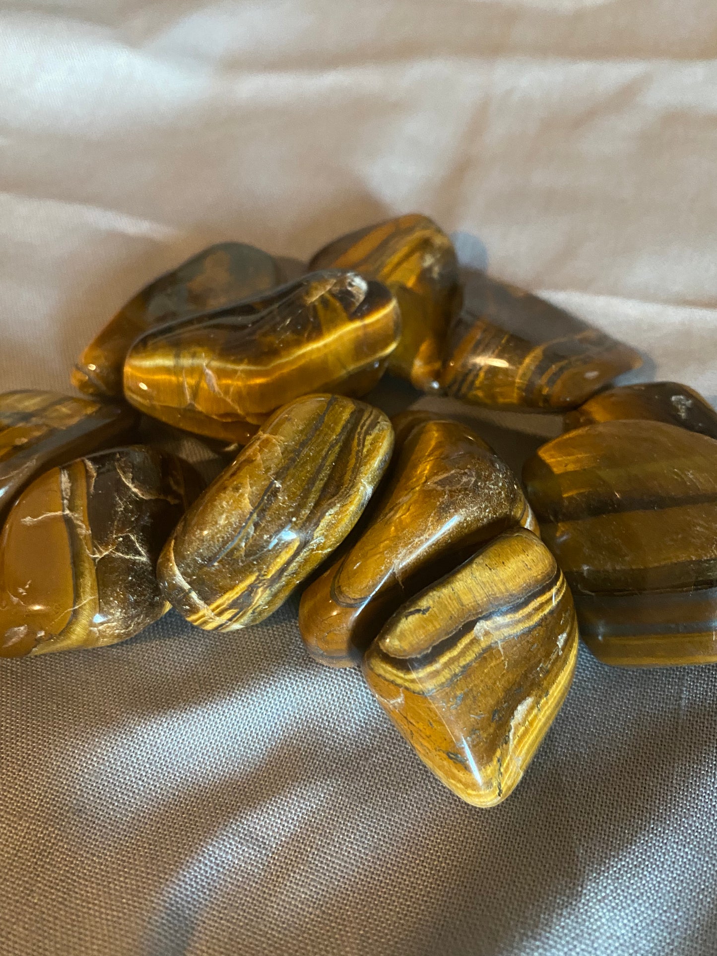 yellow tiger eye